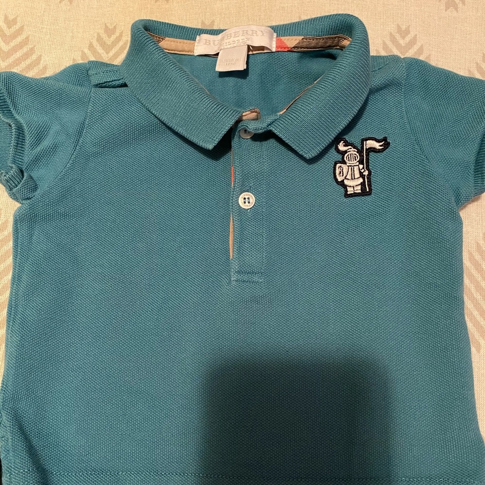 Burberry tee
